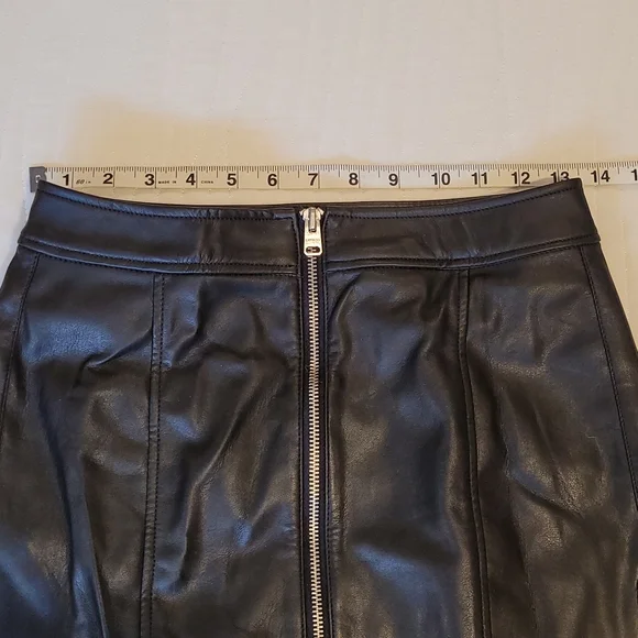 Express Faux Leather Skirt Size 0 - Picture 3 of 8